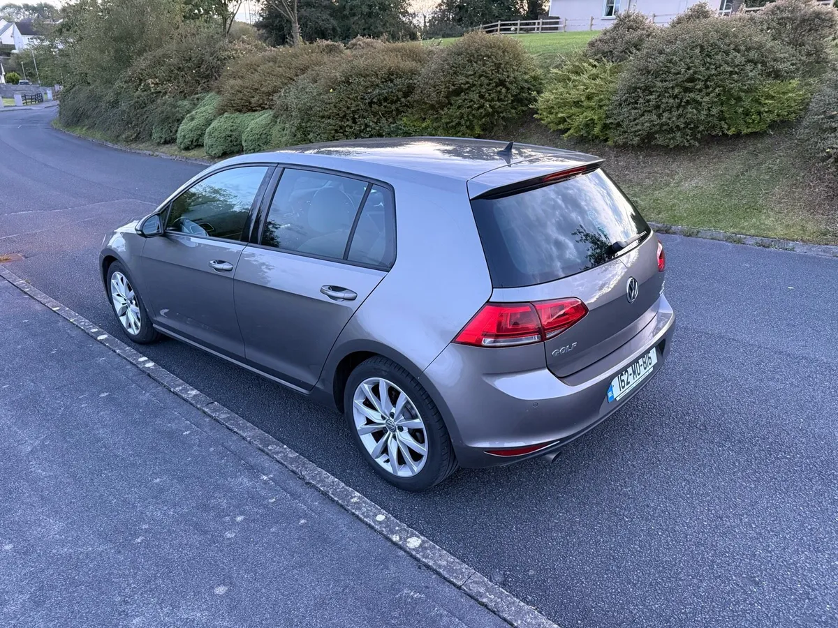 VW GOLF HIGHLINE 1.6TDI/HIGH SPEC/SERVICE HISTORY - Image 4