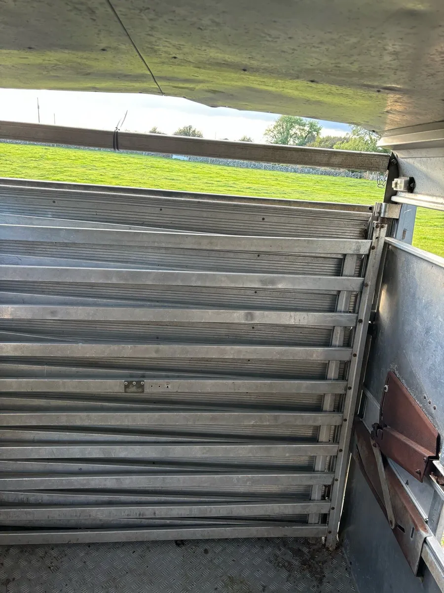 12x6  cattle trailer with decks - Image 3