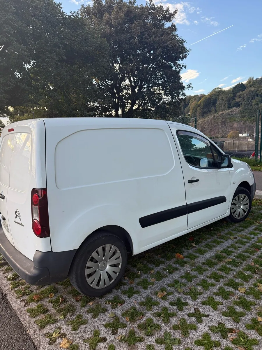 Citroen Berlingo 2016 - Image 2