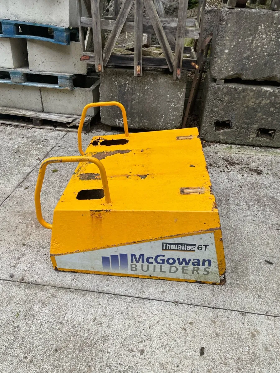 Thwaites 6 tonne dumper bonet - Image 1