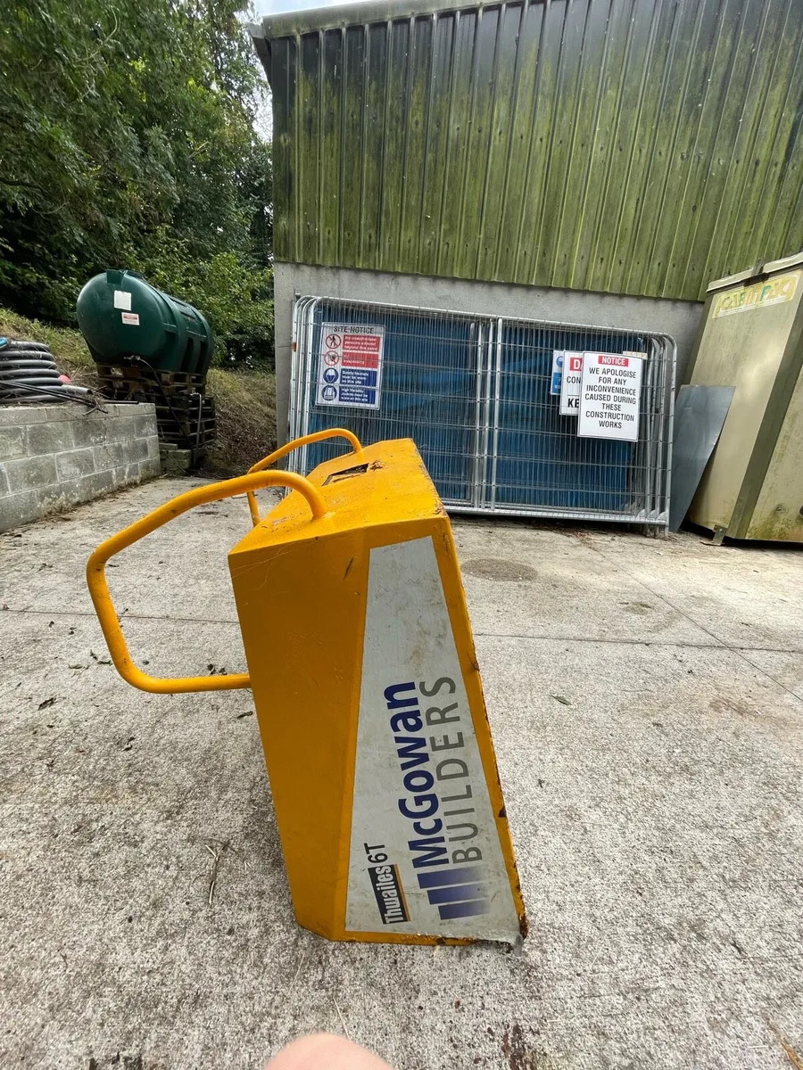 Thwaites 6 tonne dumper bonet - Image 2