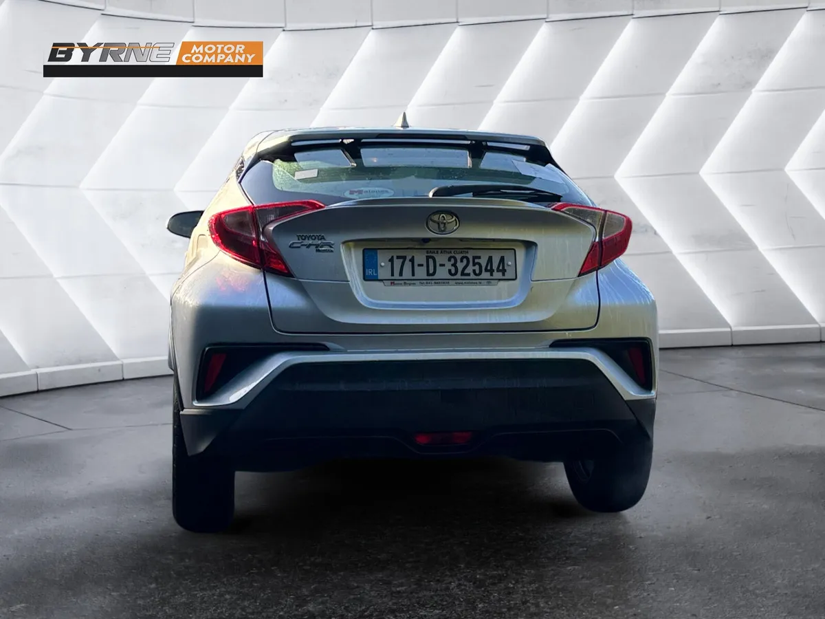 TOYOTA CHR 1.2T LUNA 2017 - Image 4