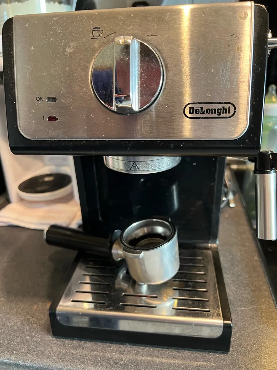 DELONGHI Coffee machine - Image 2