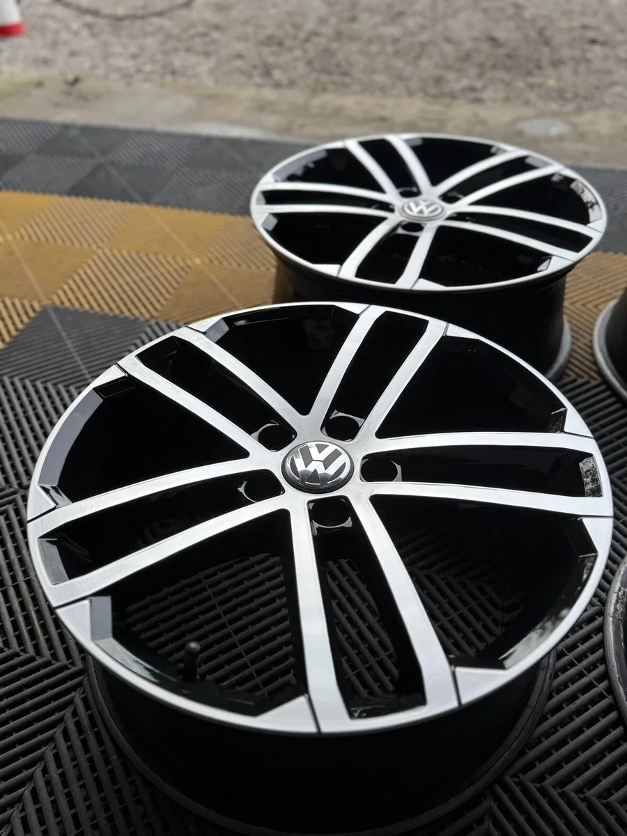 Alloy wheel refurb - Image 2