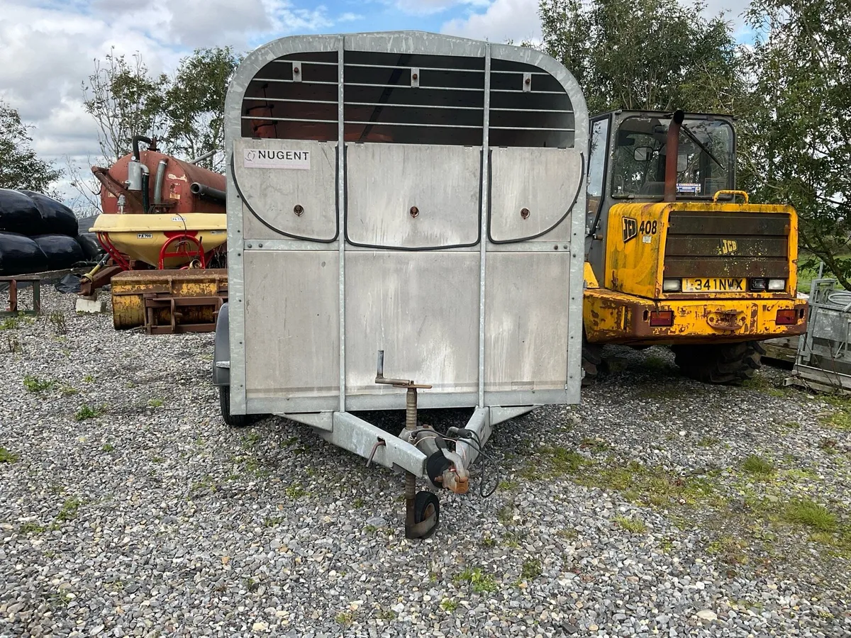 Nugent cattle trailer - Image 1