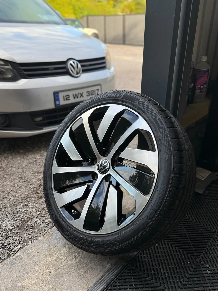 Alloy wheel refurb - Image 2