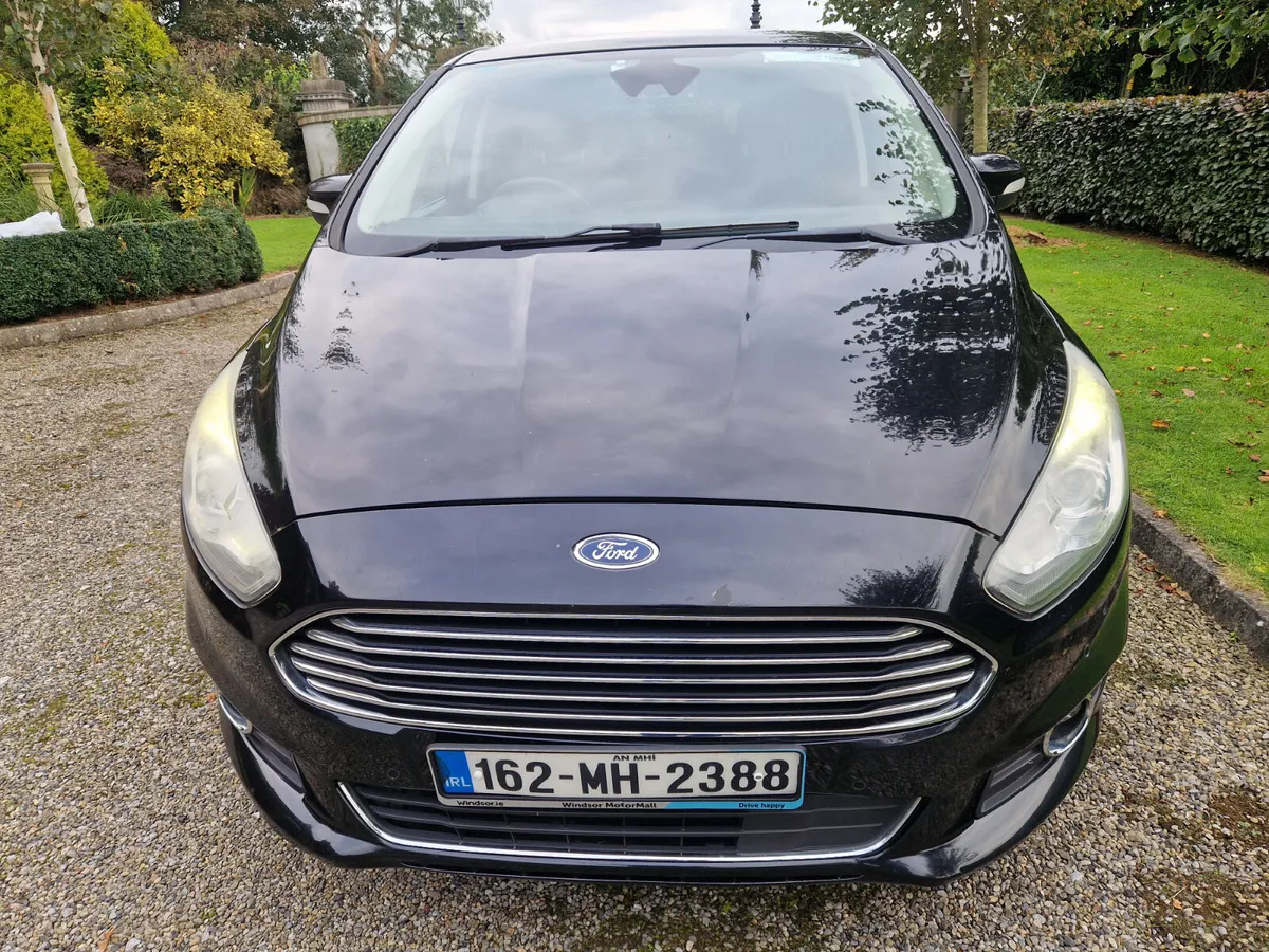 Ford S-Max Titanium  7 SEATS, 2YR WARRANTY, SUPERB - Image 2