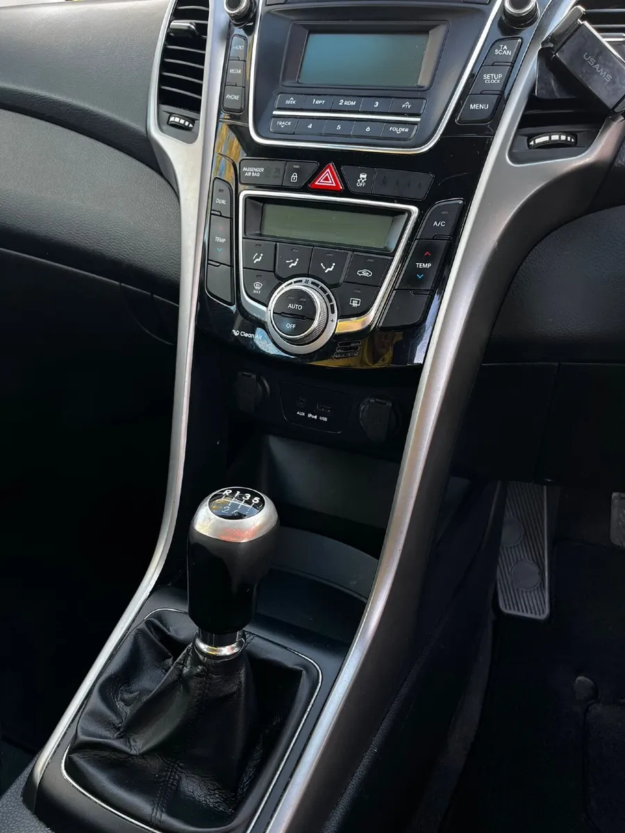 Hyundai i30 2013 - Image 2