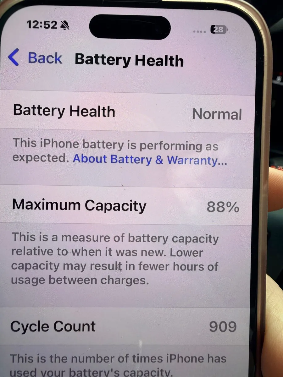 iPhone 15 Pro - Image 3
