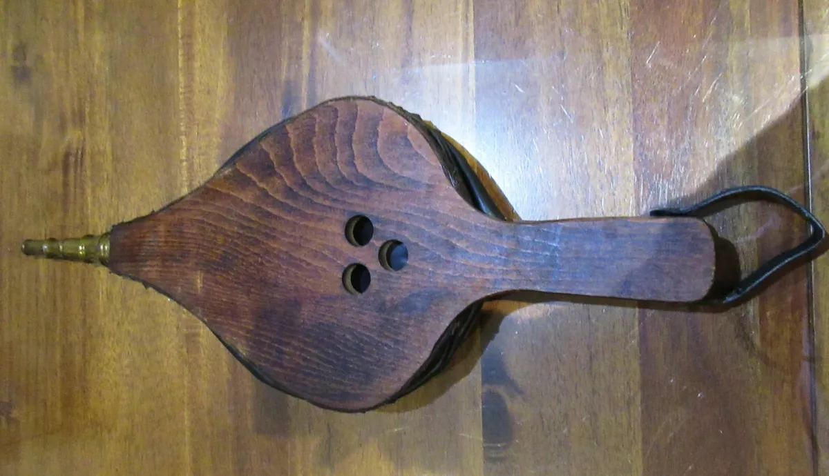 antique - Image 3