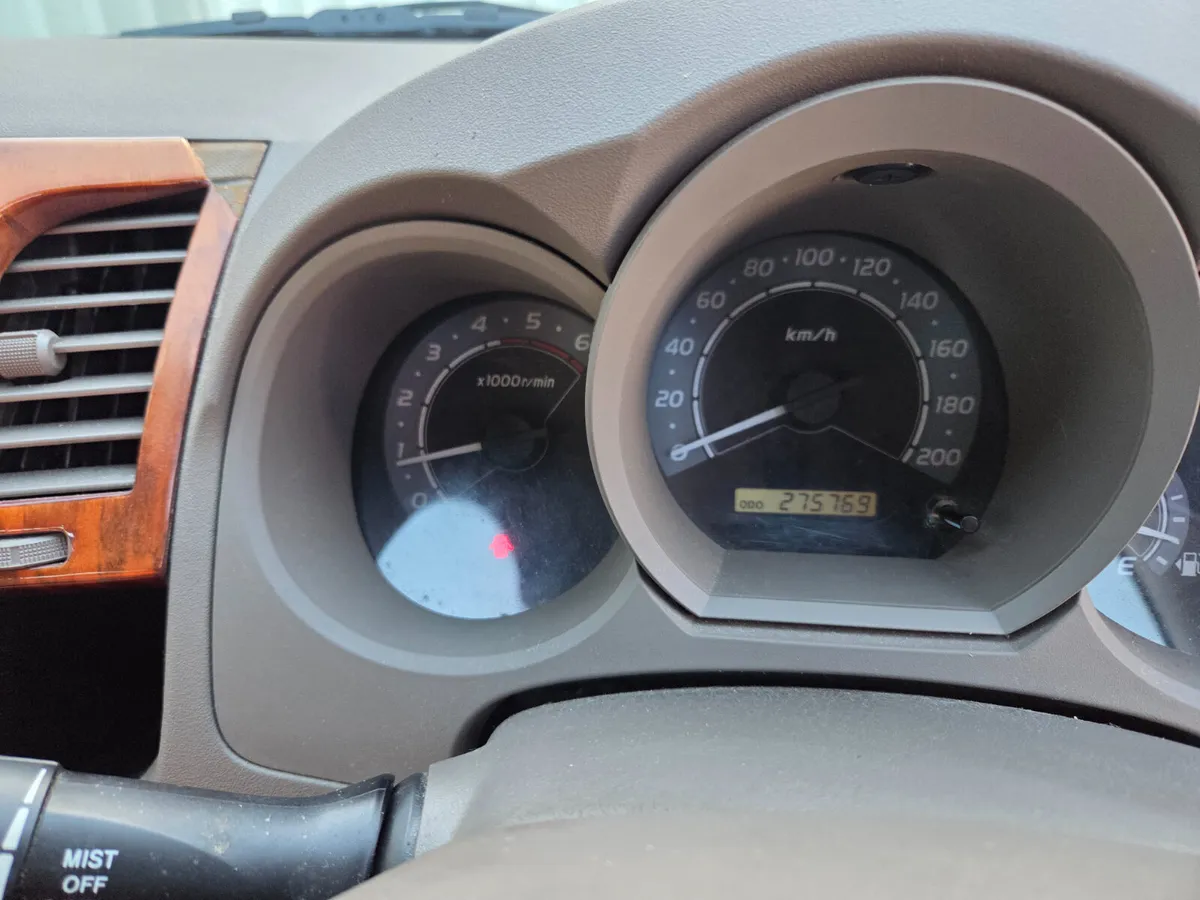 Toyota Hilux 2008 - Image 3