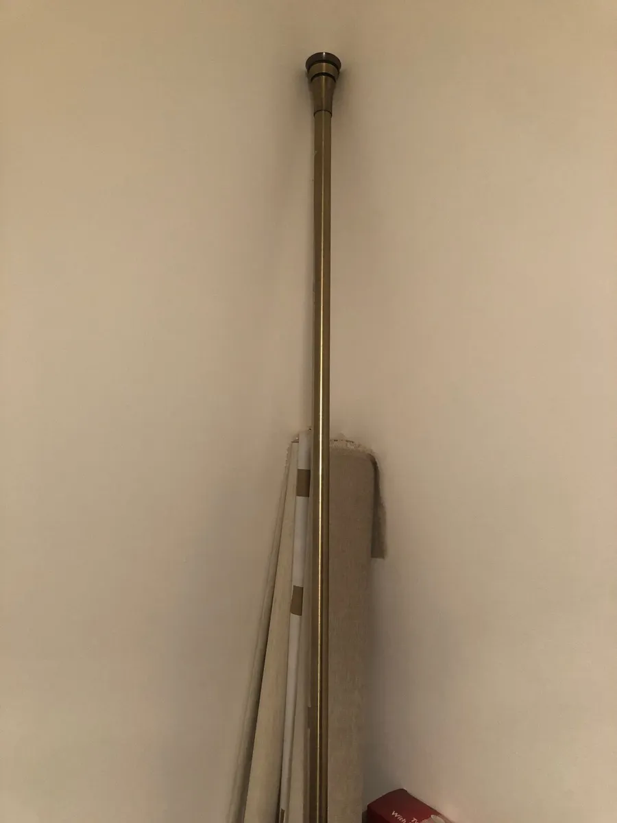 Curtain Pole and Fixtures - Image 3