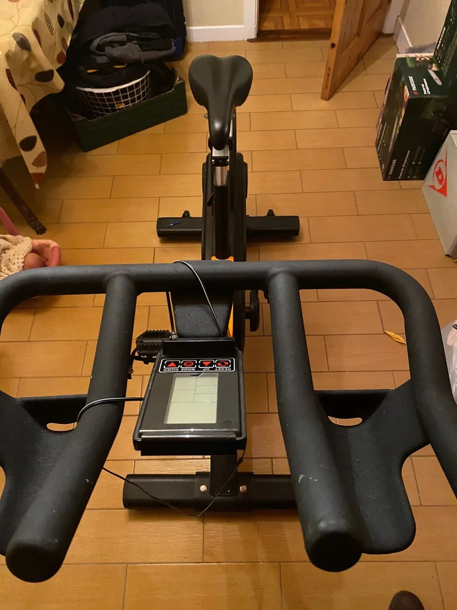 Exercise bike - Image 3