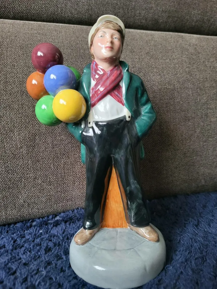 Royal Doulton Balloon Boy HN2934 - Image 1