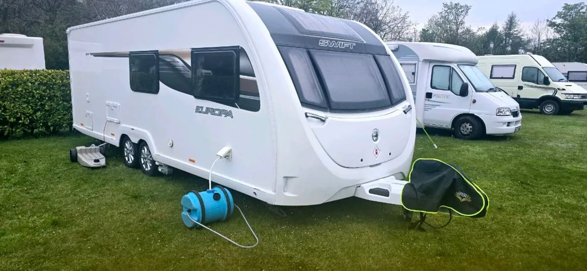 2021 Swift Europa 866 is a 6-berth - Image 3