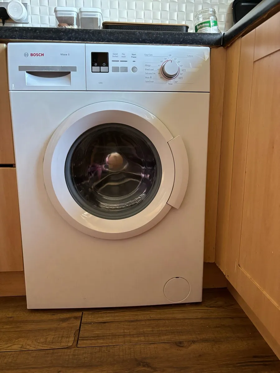Bosch washing machine - Image 1