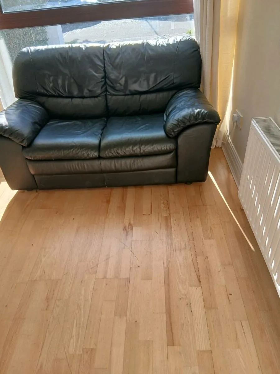 2 seater leather sofa - Image 2