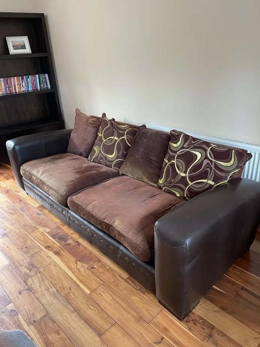3 & 2 Seater Sofa - Image 4