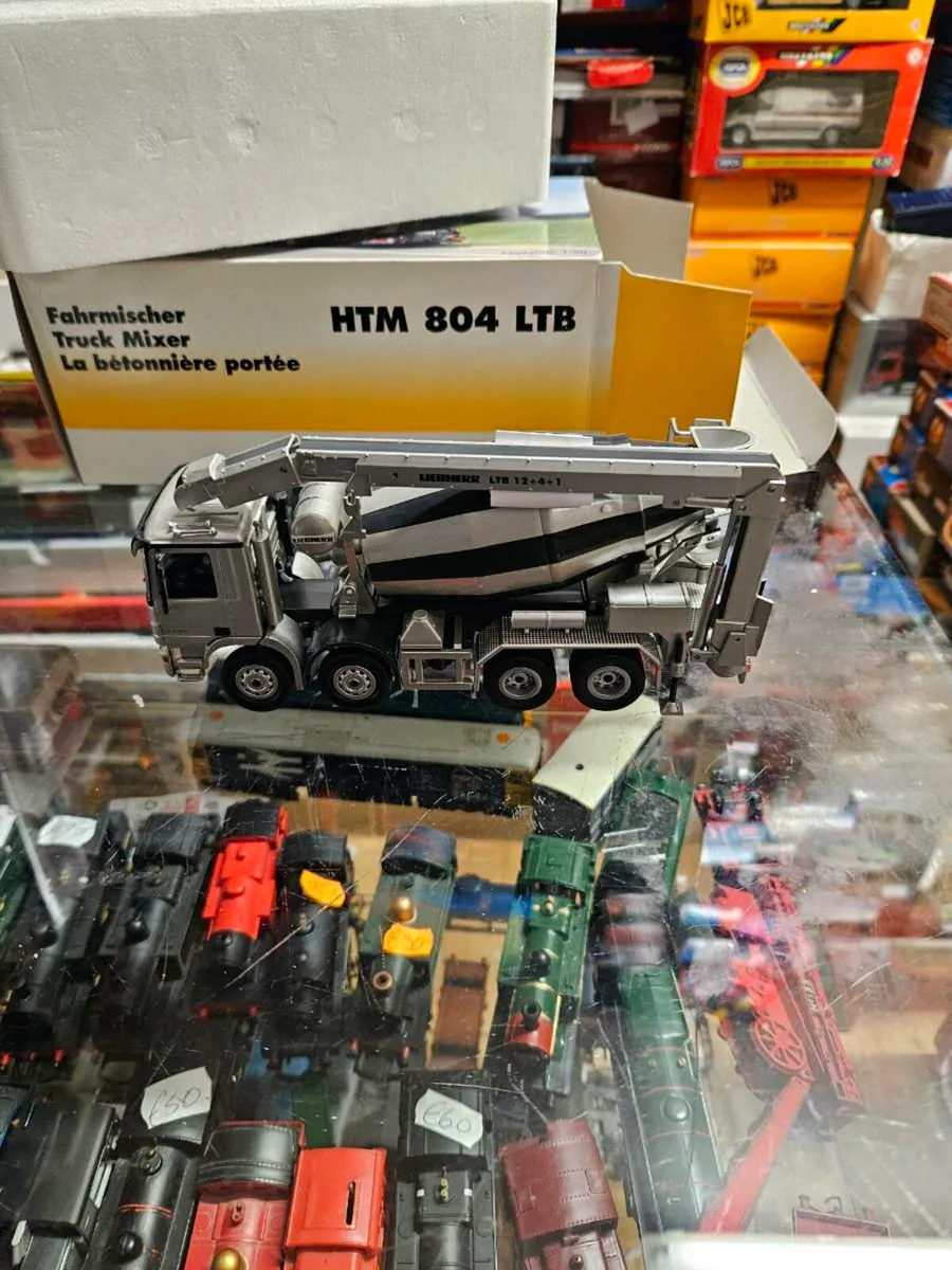 Corgi Conrad Mercedes Truck Mixer 1.50 - Image 3