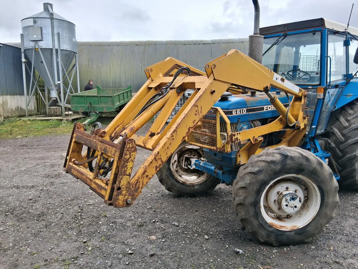 Front end loader - Image 2