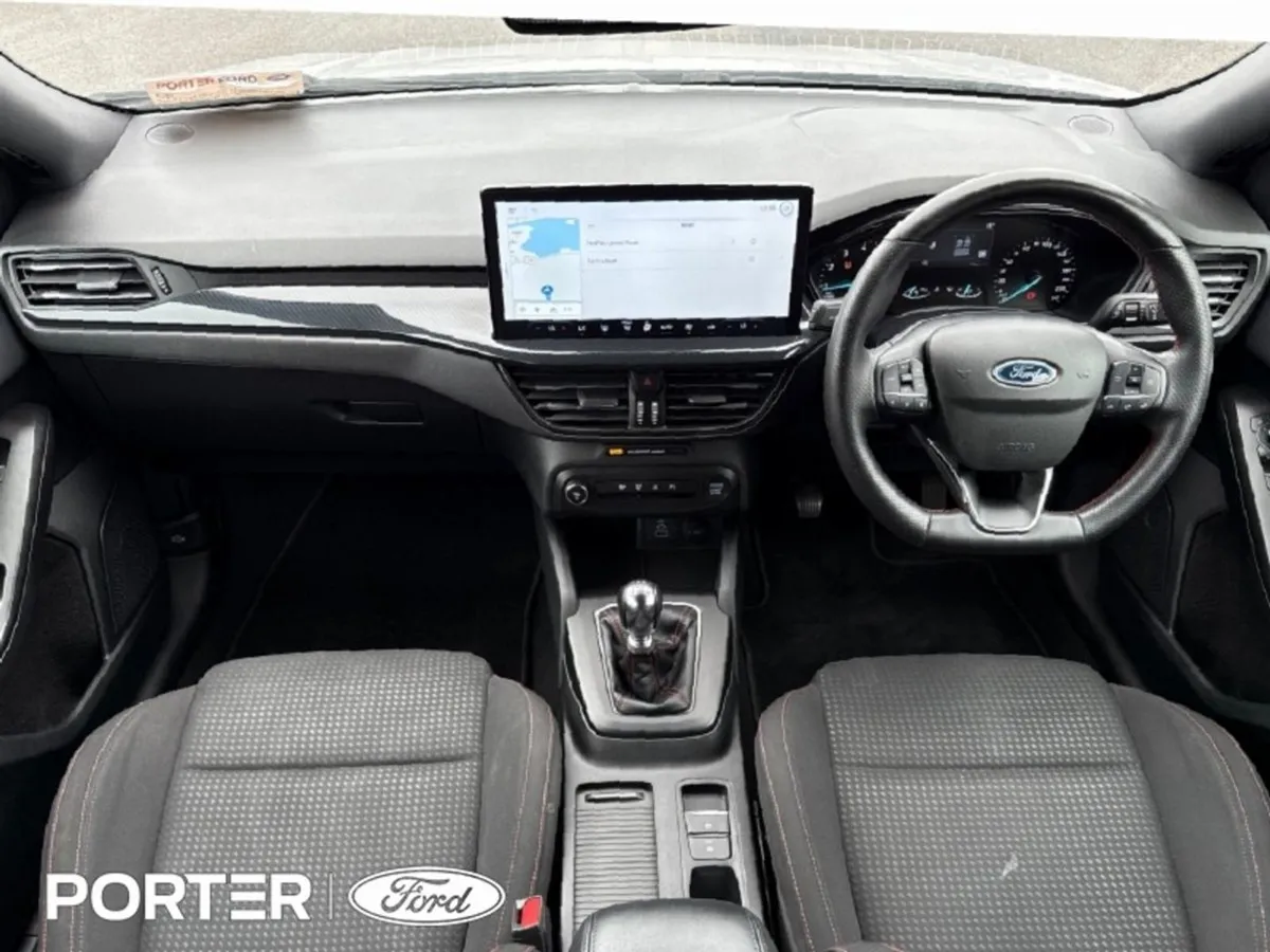 Ford Focus 1.0t Mhev ST Line 125PS - Image 2