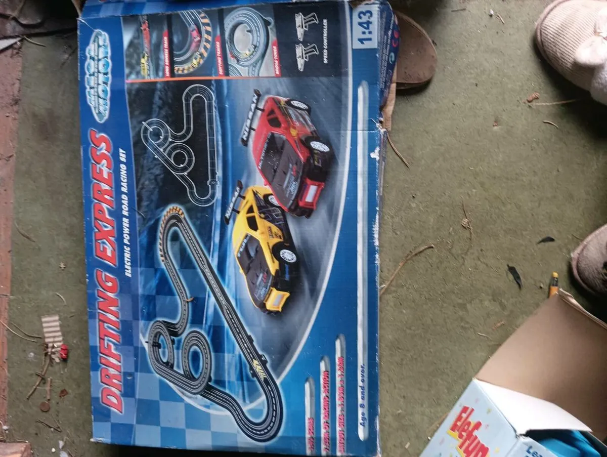 Large set games , racing track, operation lotsmore - Image 3