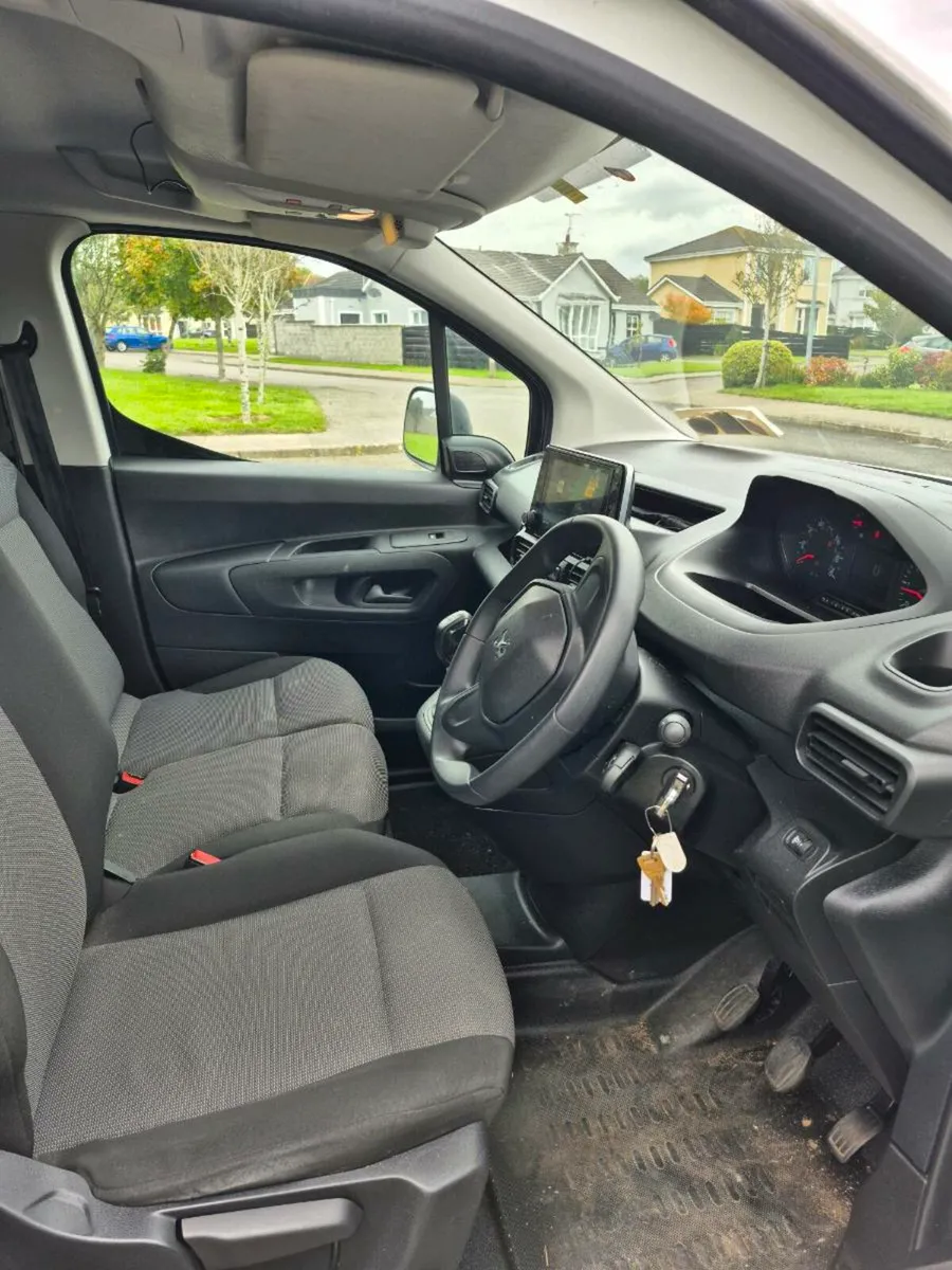 Peugeot Partner Lwb Van - Image 3