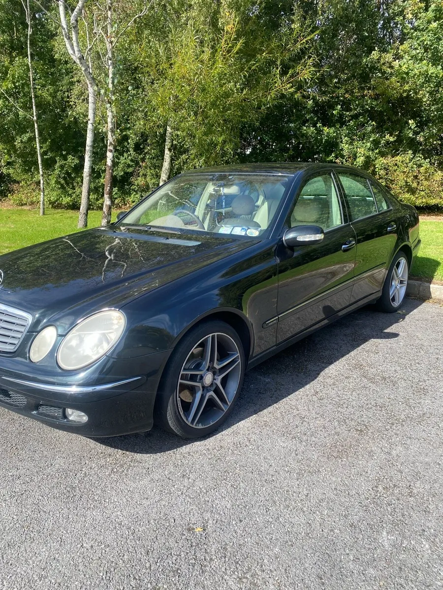 Mercedes e240 - Image 2