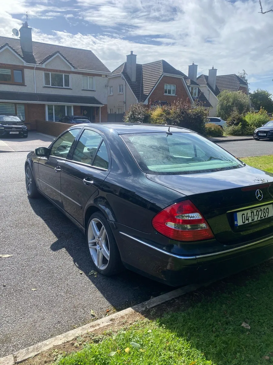 Mercedes e240 - Image 3