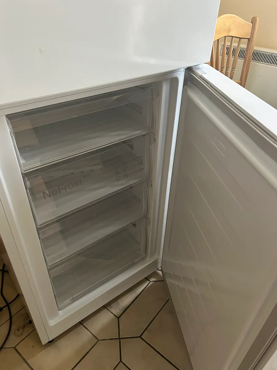 Bosch Freestanding Fridge Freezer - Image 4