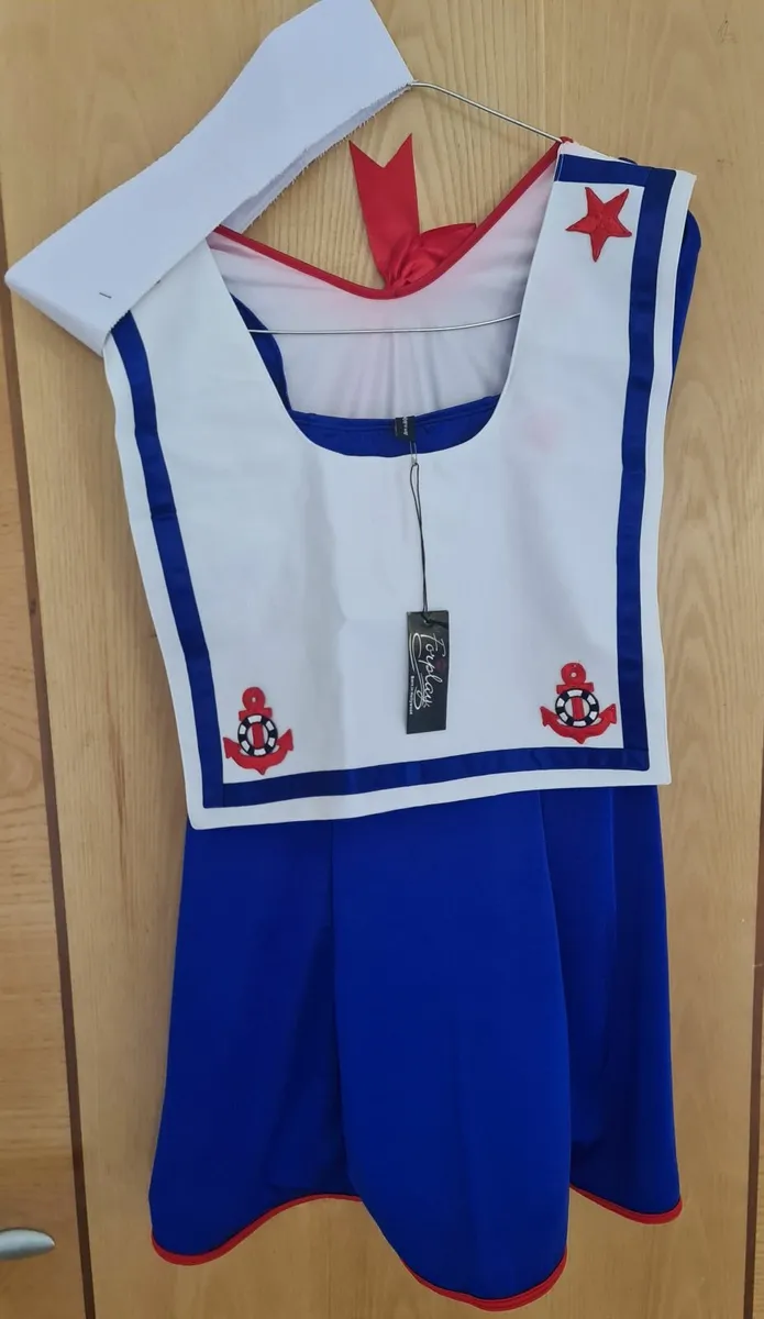 Halloween costumes - Image 1