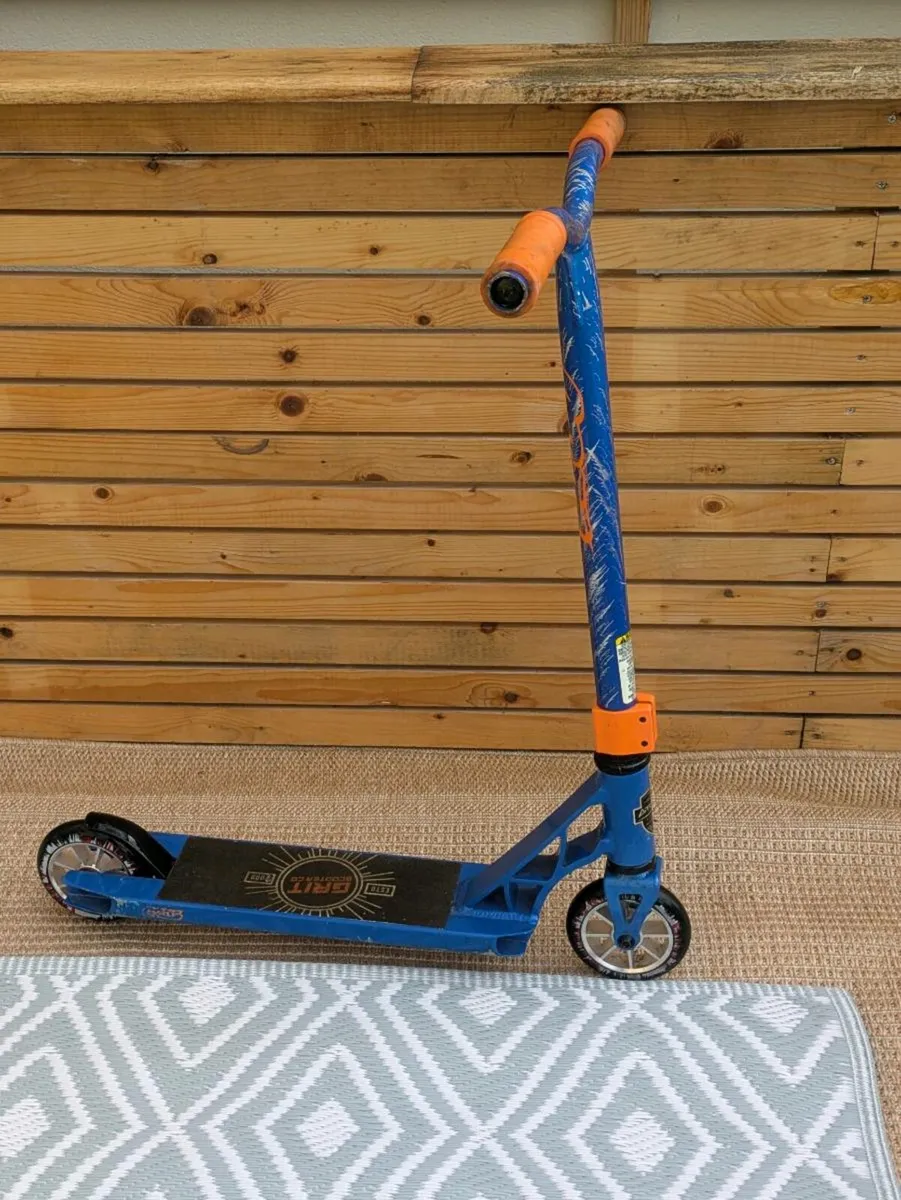 Stunt scooter - Image 2
