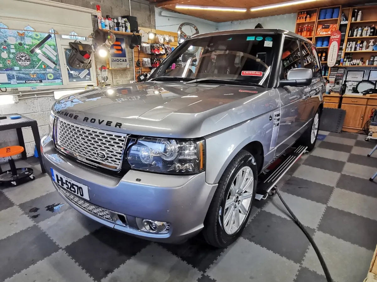 Land Rover Range Rover 2011 (2012 MY) - Image 3