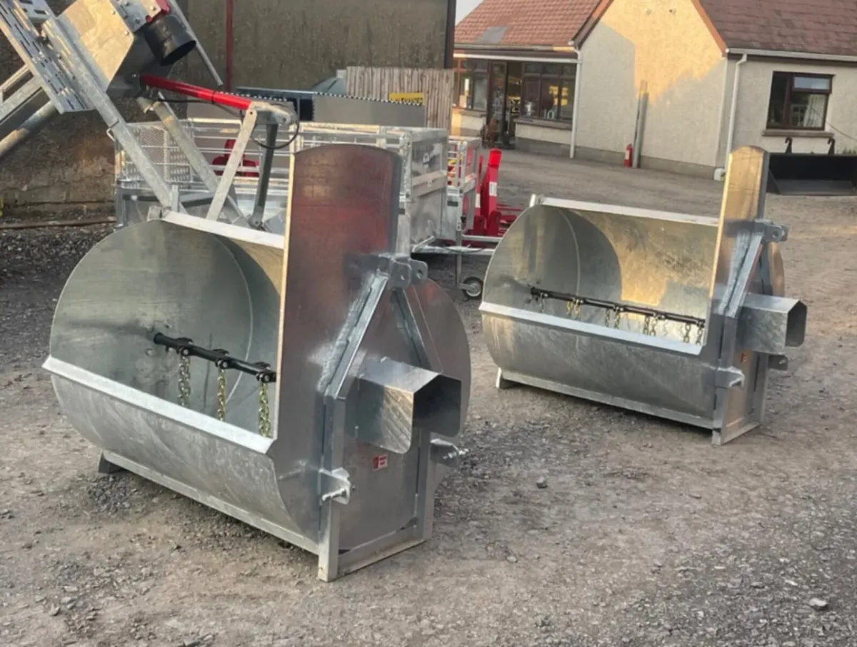 MINI MUCK SPREADER 1.25CU SWEENEY NEW - Image 3