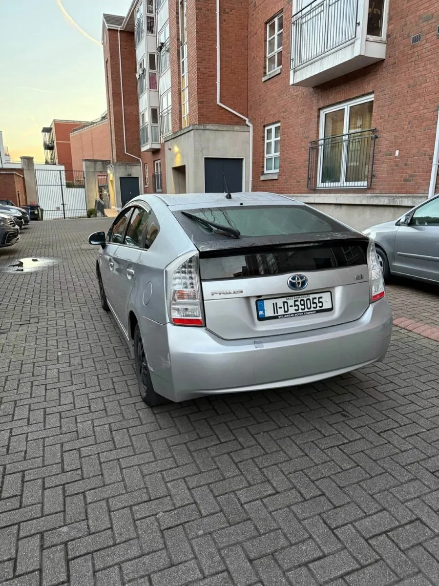 Toyota Prius 2011 - Image 4