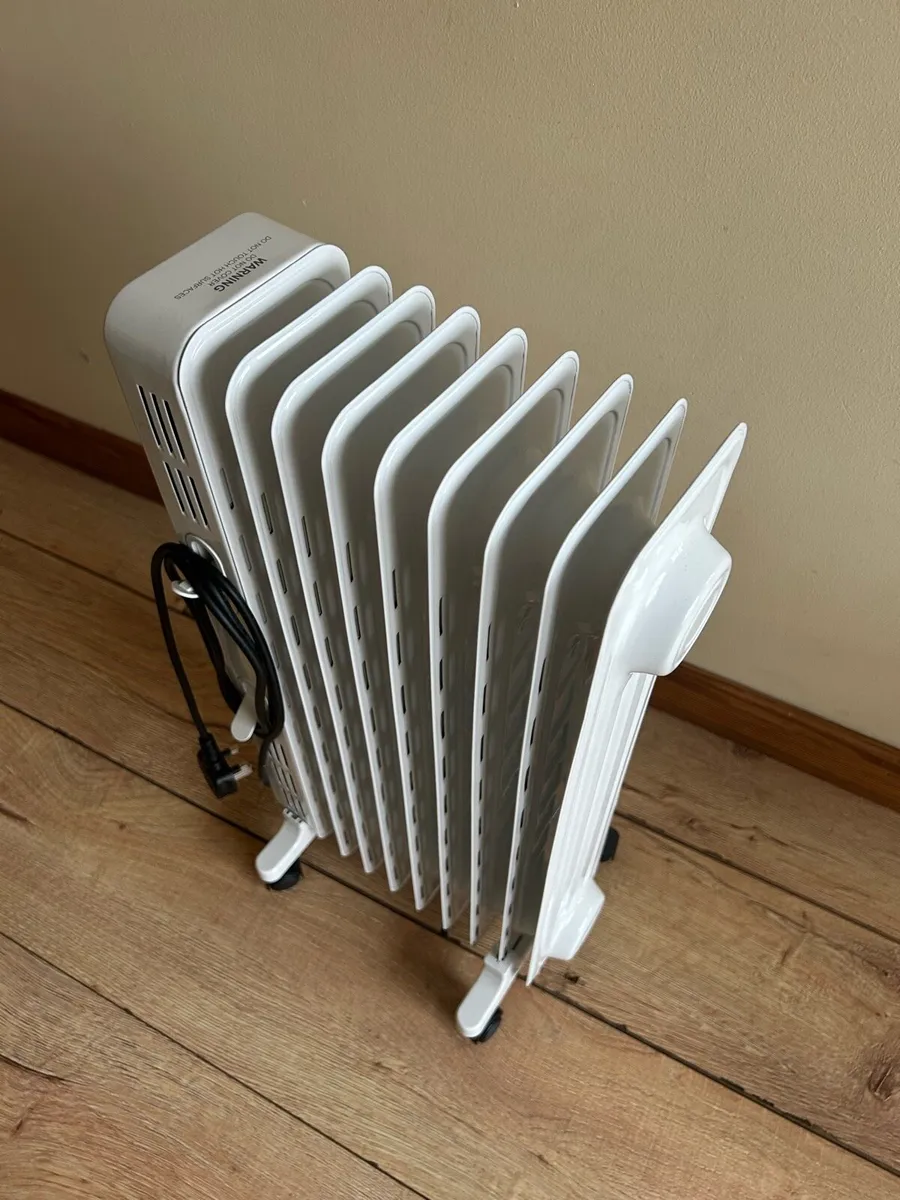 2 x 2000W Oil Filled Radiators - Image 1