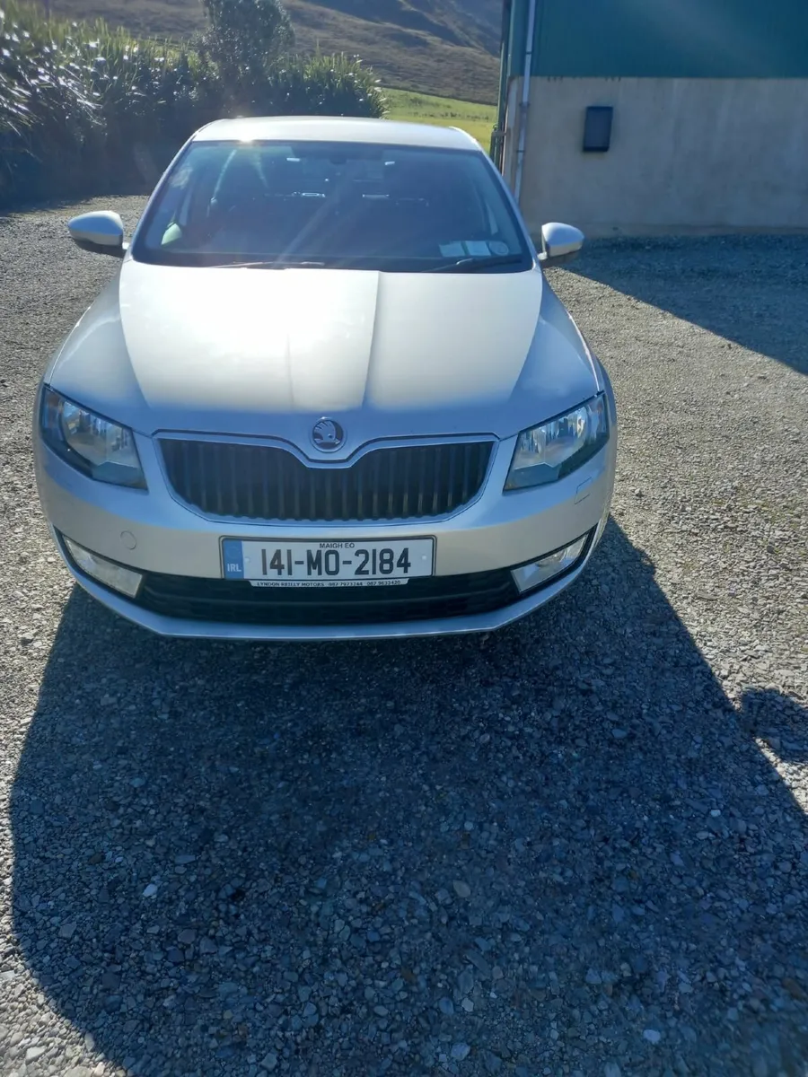 🚗 2014 Skoda Octavia 1.6 TDI CR Elegance 105PS 5D - Image 3