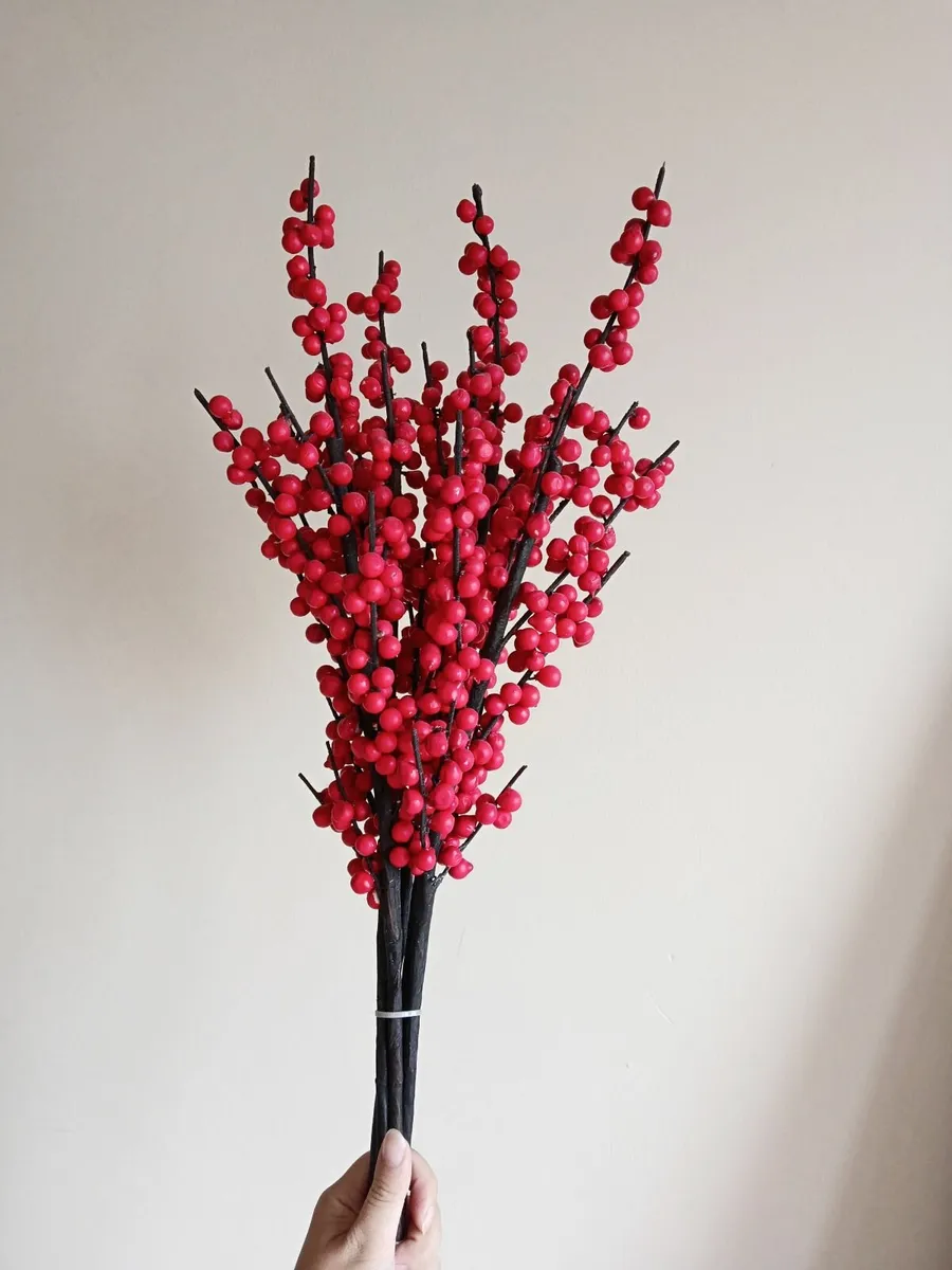 5 pcs Artificial holly berries for home decoration