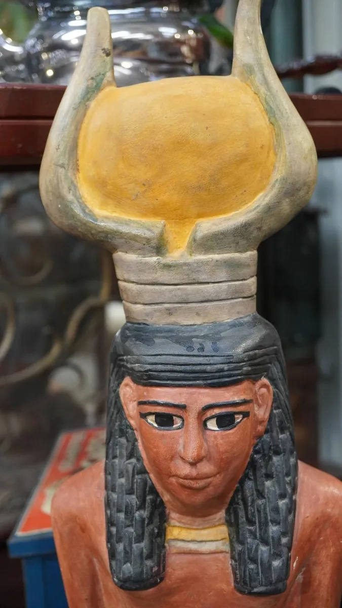 Large Handcrafted Egyptian Goddess Statue - Image 3