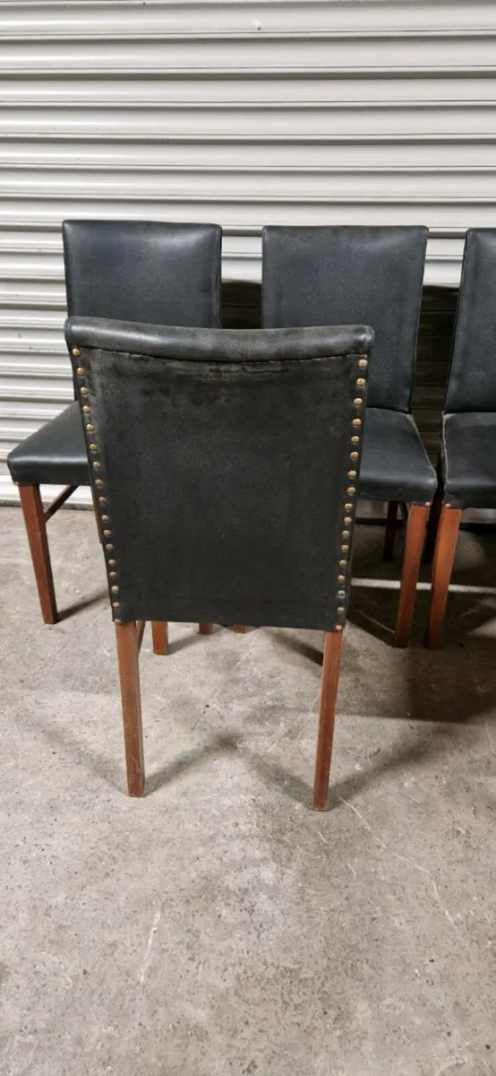 Table and 6 chairs - Image 2