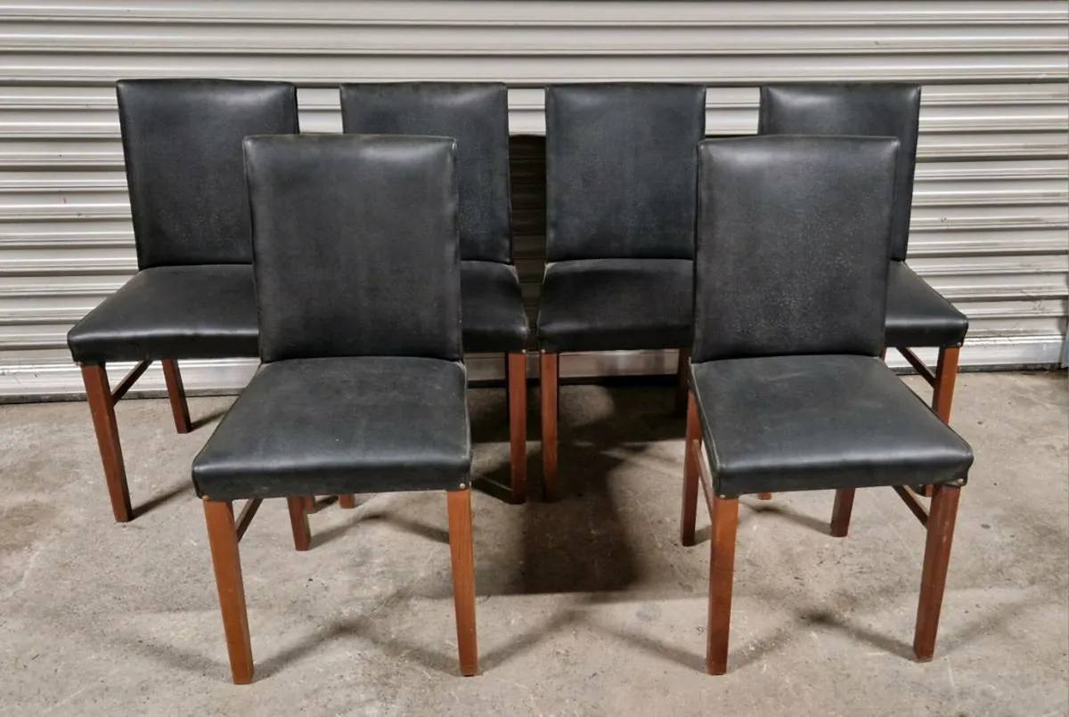 Table and 6 chairs - Image 3