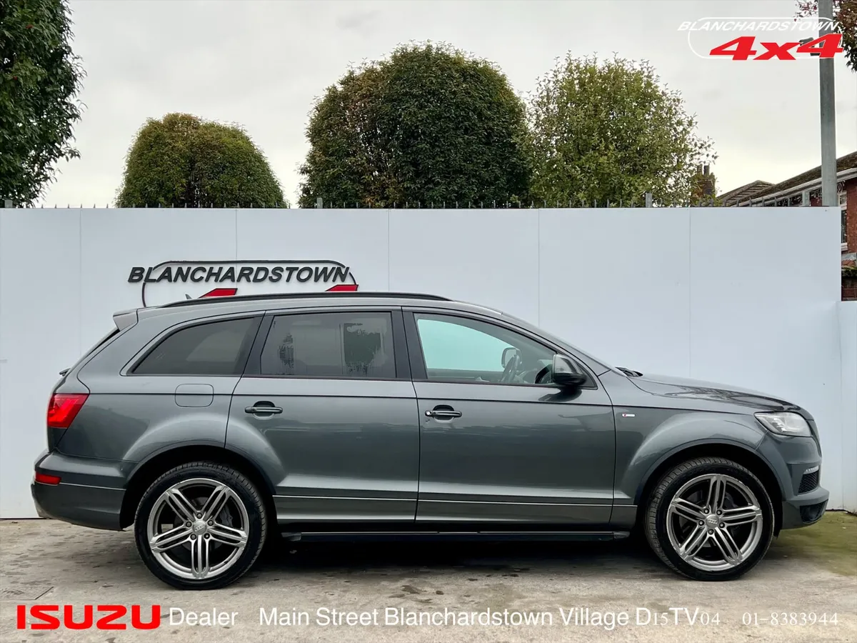 AUDI Q7 SLINE 7 SEATER STUNNING SUV - Image 4