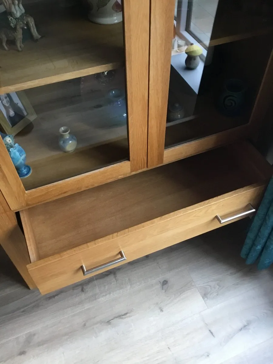 Display cabinets - Image 4