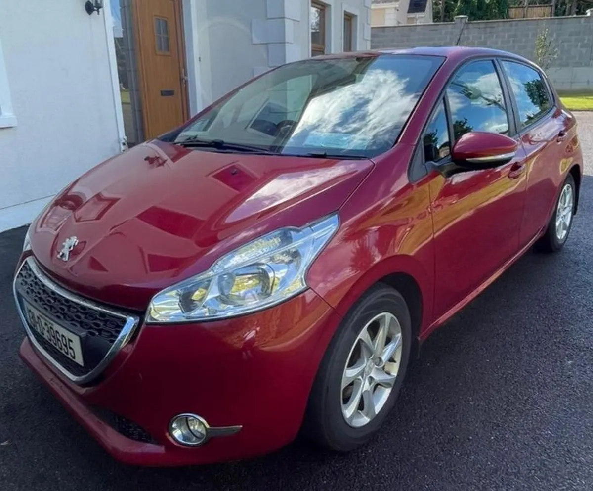 2013 Peugeot 208 - Image 1