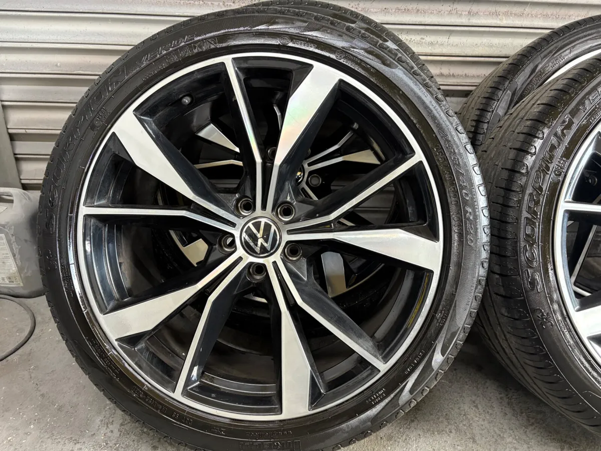 Volkswagen Tiguan R-Line 20” Alloys - Image 4