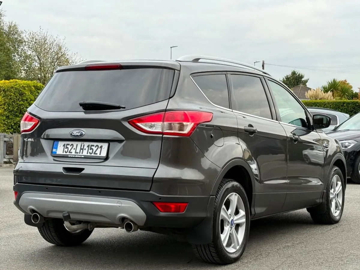 Ford Kuga 2.0 Tdci Zetec 150PS 5DR  low Kms - Image 4