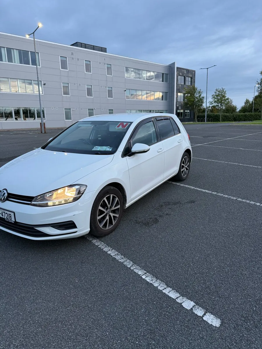 2017 Volkswagen Golf 1.6L TDI 5DR - Image 3
