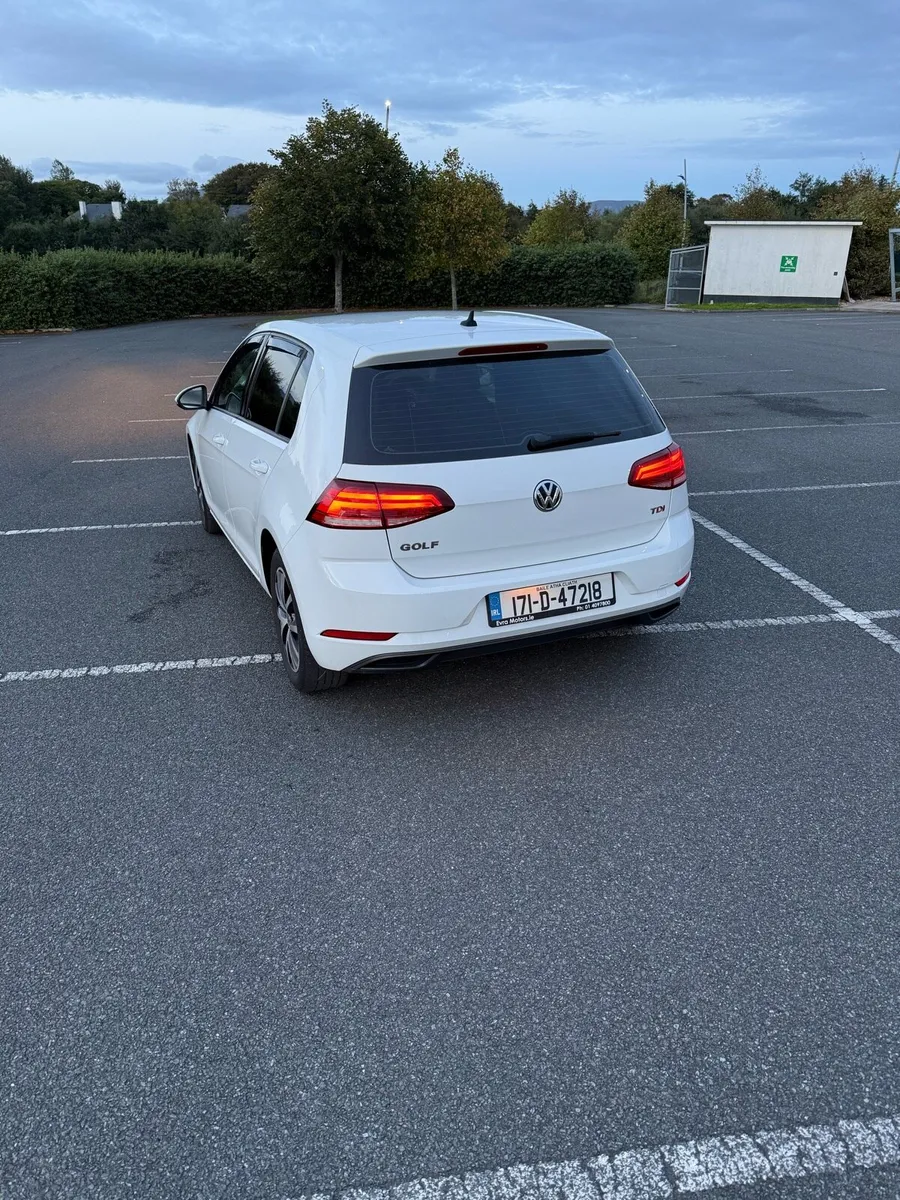2017 Volkswagen Golf 1.6L TDI 5DR - Image 4