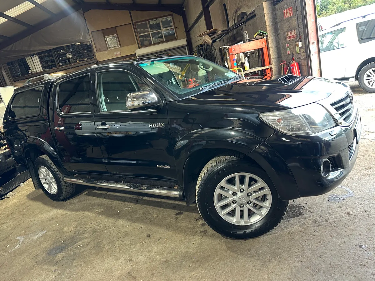 2014 Toyota Hilux Invincible - Image 1