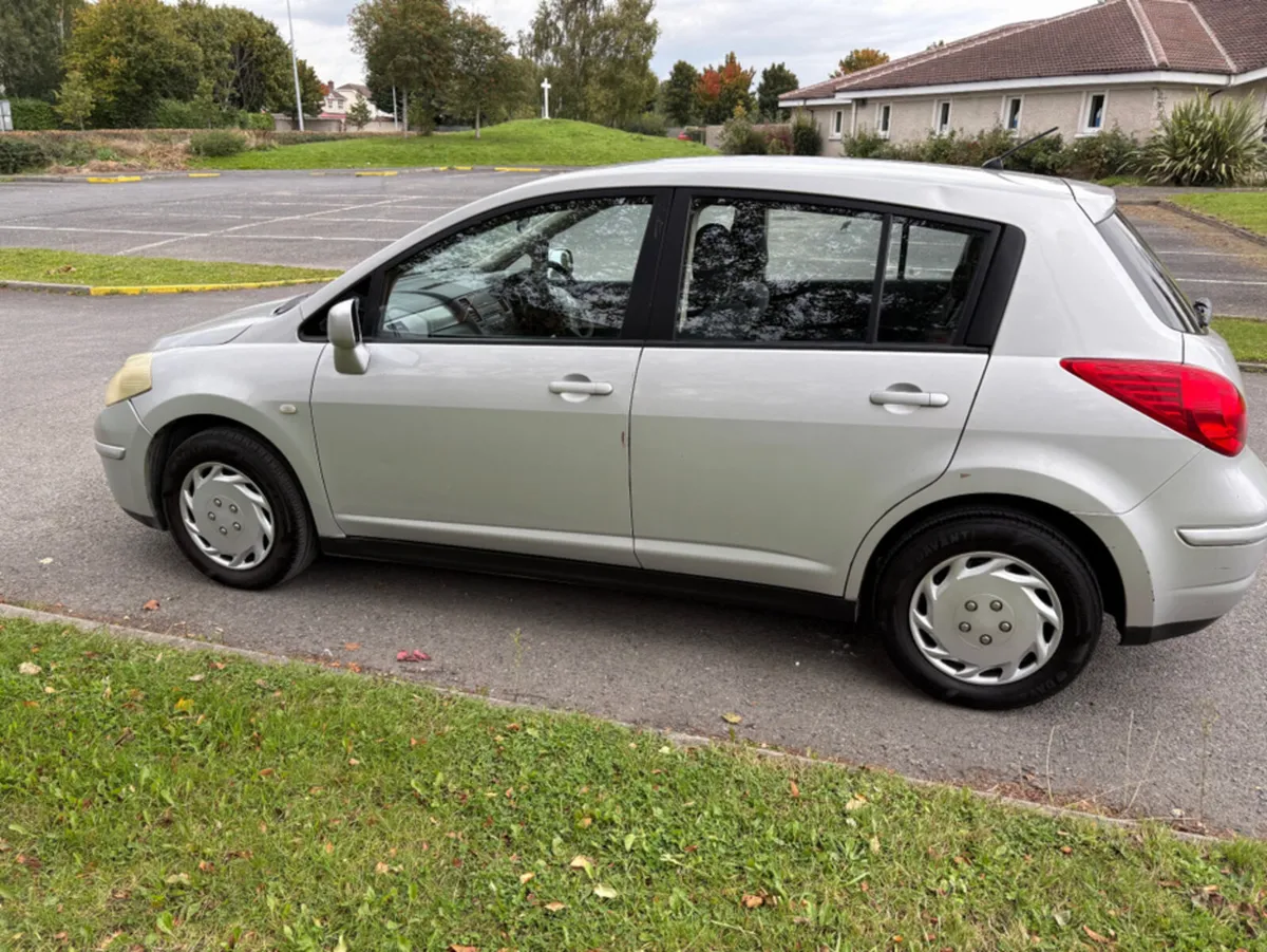 Nissan Tiida 1.6 5DR SE - Image 4
